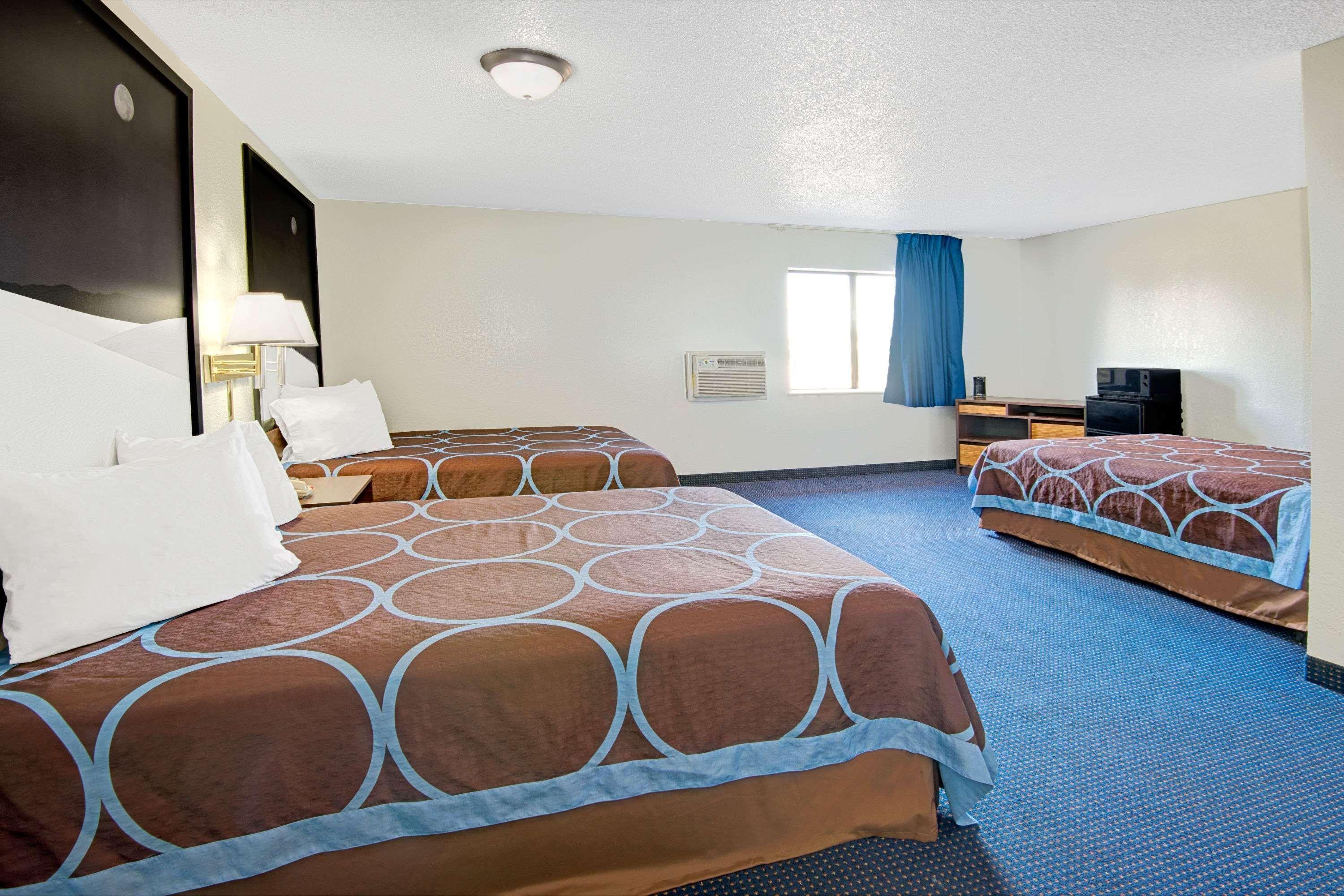 Super 8 By Wyndham Las Cruces University Area Eksteriør billede