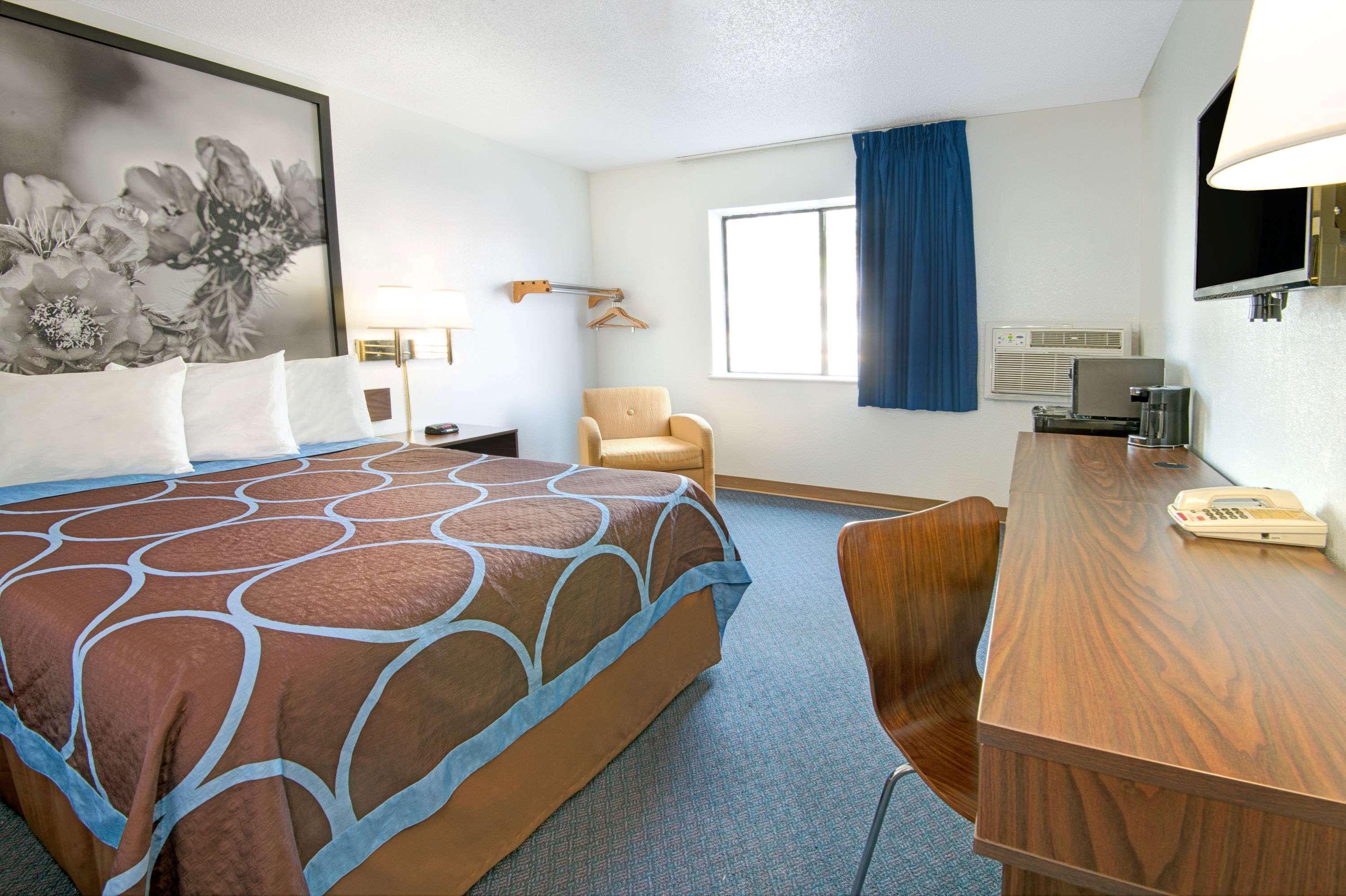 Super 8 By Wyndham Las Cruces University Area Eksteriør billede